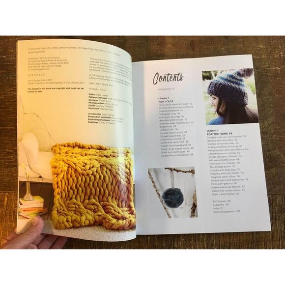 Super Chunky Knits 35 Knitting Pattern Book Knit Mitten Scarf Afghan Sock Purse - Picture 5 of 10